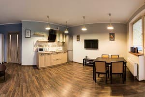 В новом доме рядом с центром 9